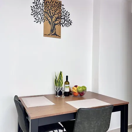Daire Finikoudes Nest 2