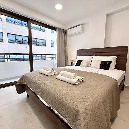 Finikoudes Nest 2 * Larnaca