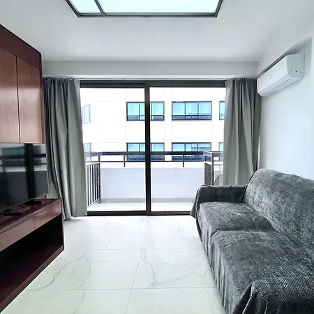 Finikoudes Nest 2 Larnaca