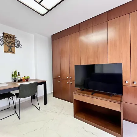Apartament Finikoudes Nest 2 *